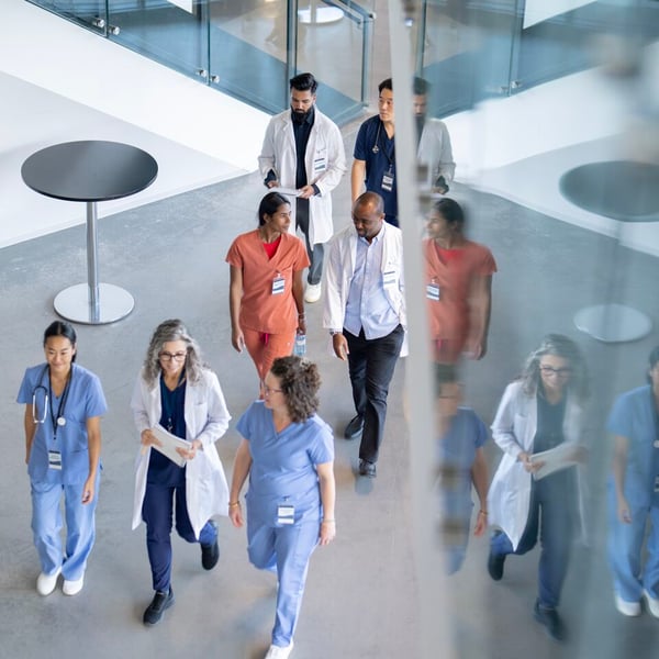 COLOUR-IMAGE_healthcare-hospital-walk_feb26